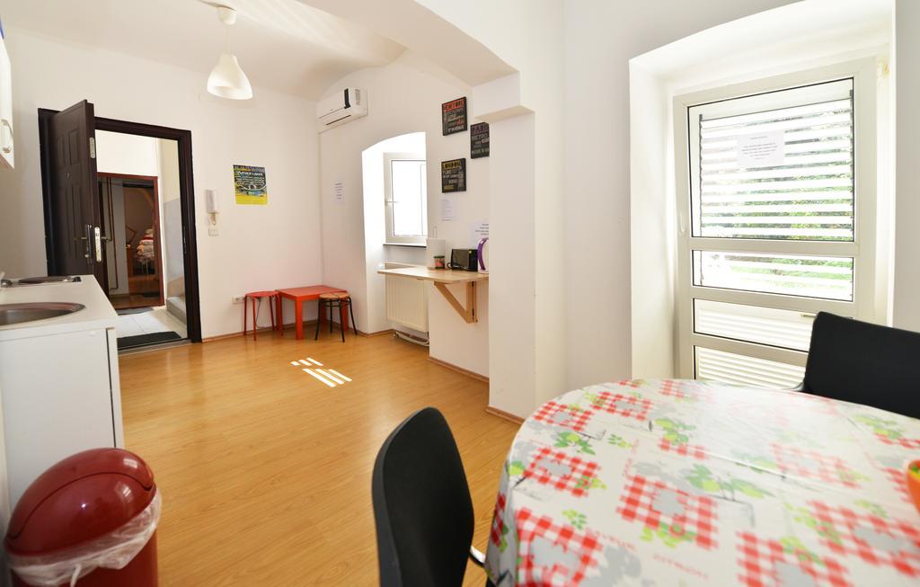 Hostel Temza Zagreb Exterior photo