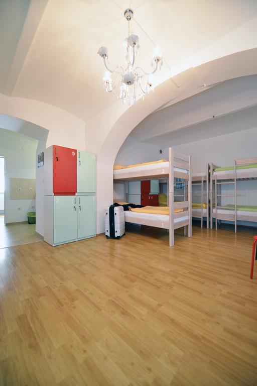 Hostel Temza Zagreb Exterior photo